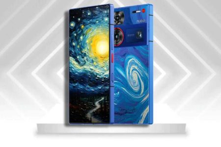 گوشی نوبیا Z60 ultra Starry Night Edition روی میز