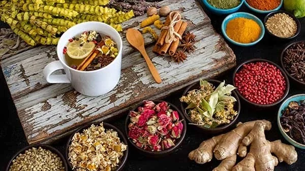 بهترین دمنوش برای کم کاری تیروئید چیست؟