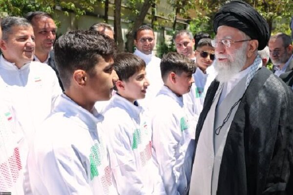 دیدار رهبر معظم انقلاب با افتخارآفرینان کاروان دانش‌آموزی امید ایران - خبرگزاری مهر | اخبار ایران و جهان