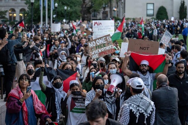 دانشجویان اعتراض دانشجوی فلسطینی به دانشگاه کلمبیا: ابزار سرکوب دانشجویان شده اید