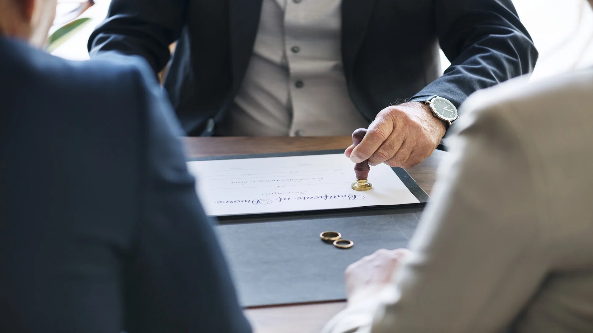 وکیل سریع ترین راه طلاق از طرف زن