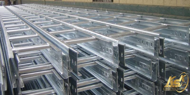 سینی کابل گالوانیزه یا استیل؟ کدام یک برای شما مناسب تر است؟